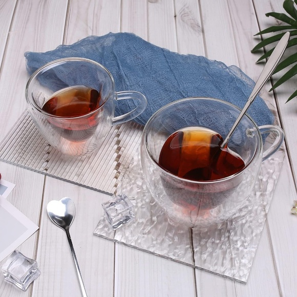 NIB Heat resistant double layered heart shaped cup - Picture 4 of 4